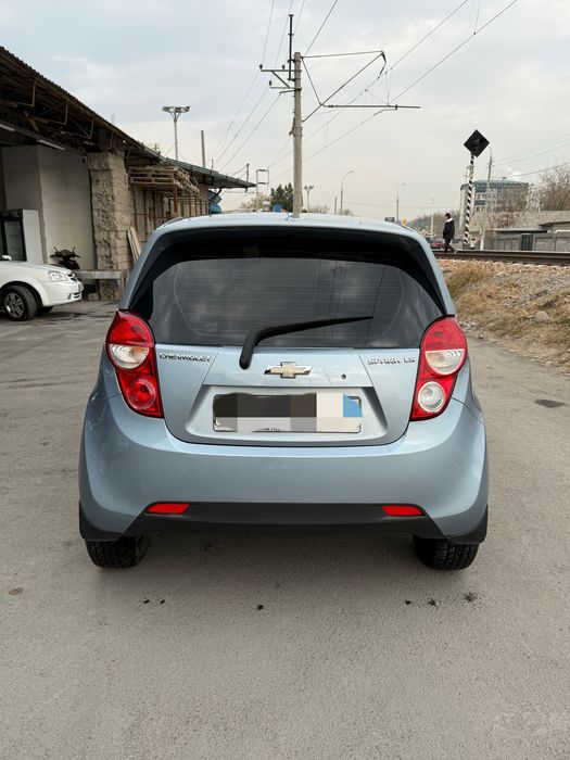 Продается Chevrolet Spark 2014 года