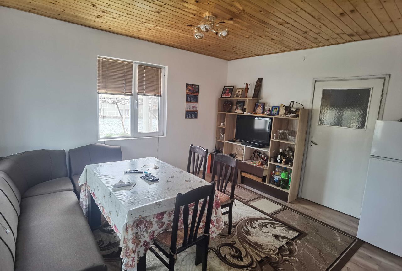 Продава се Къща в с. Богдан, Област Пловдив - 93 кв.м за 807 €/кв.м - Снимка #3