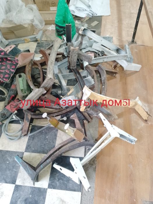 Улица Азаттык дом51 Продам ножки подставки металлической ванны