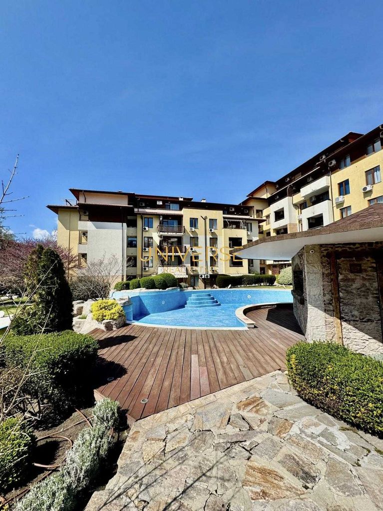 Продава се Двустаен апартамент в Свети Влас - 81 кв.м за 1186 €/кв.м - Снимка #16