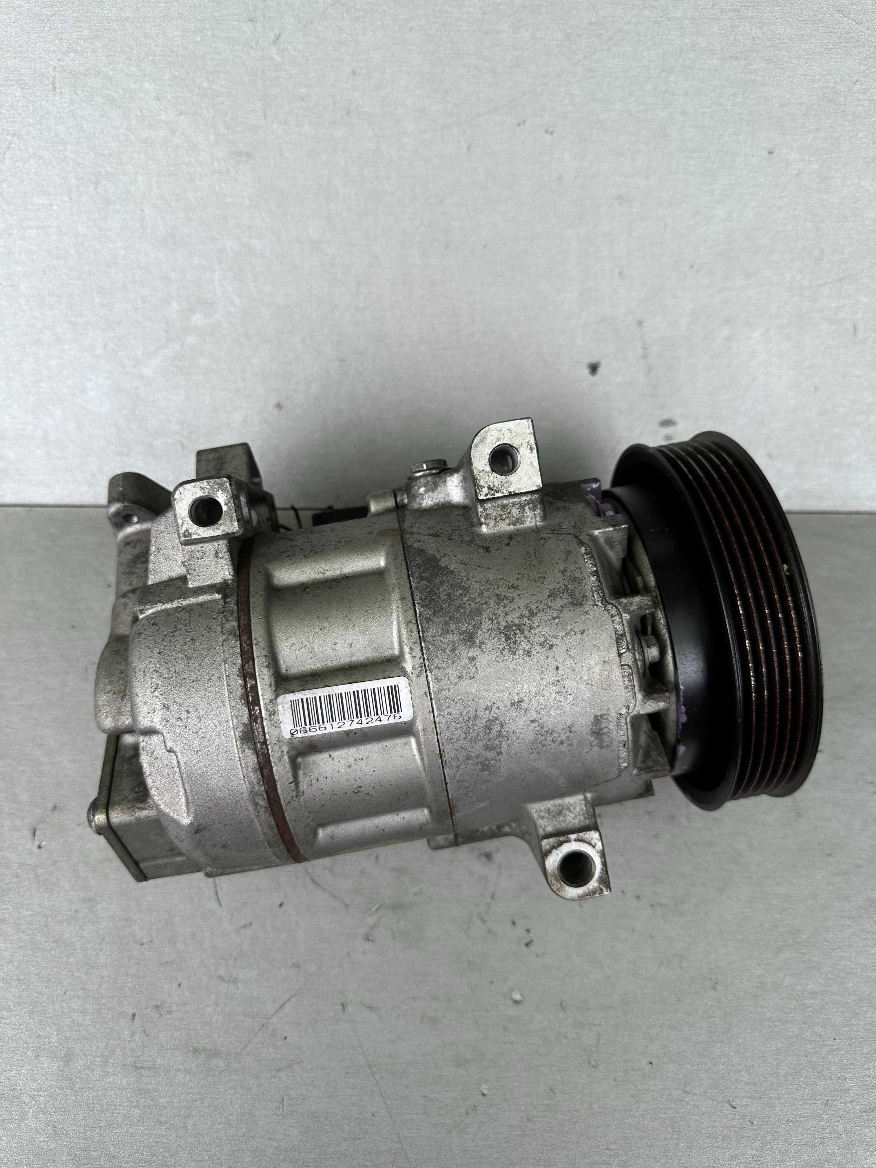 Compresor Clima Renault Clio 4 1.5 DCI 926002352R Dacia Dokker