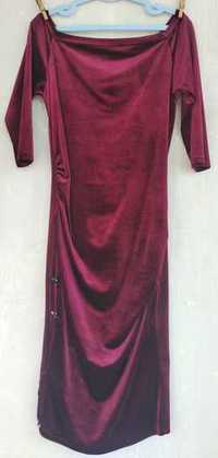 Платье стрейч бархатное бордовое с разрезом на боку, размер L