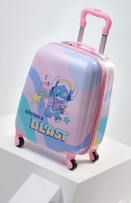 Нов Детски куфар с колелца Stitch и комплект органайзери Стич