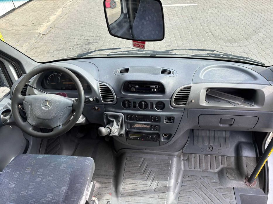 Microbuz Mercedes -Benz Sprinter 316 2.7CDi, an 2006, AC, 19+1 locuri