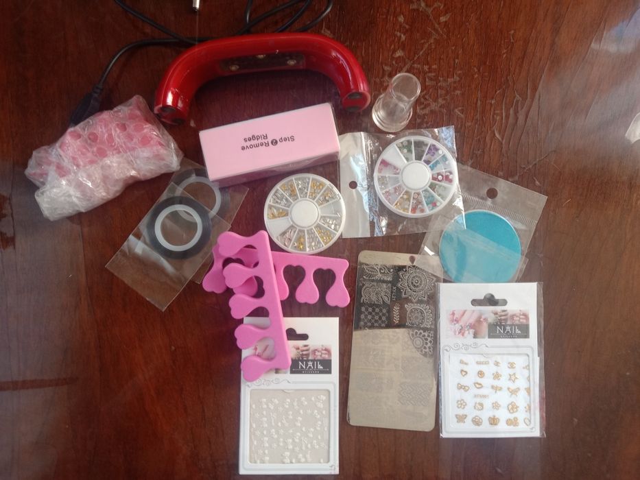 Продам маникюрные принадлежности