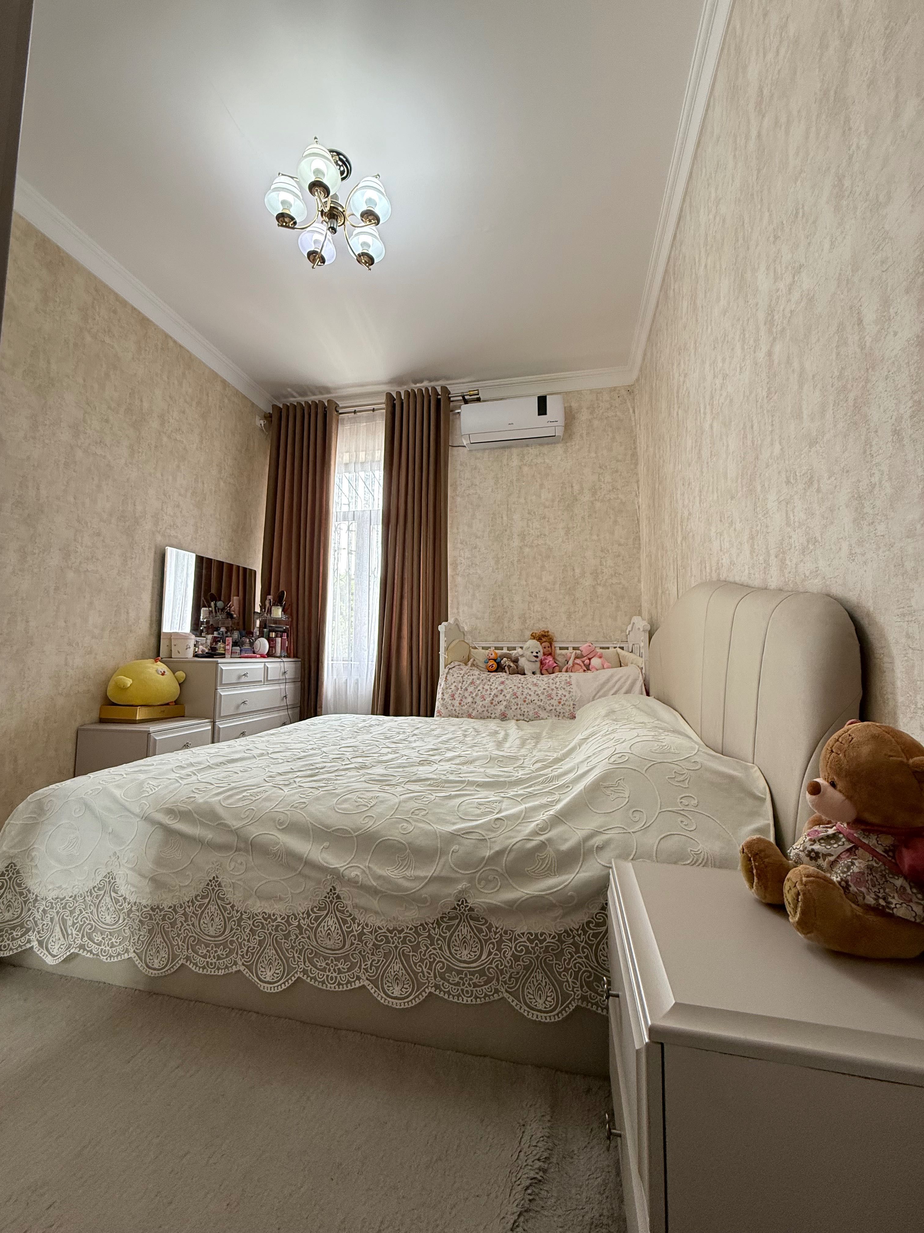 Продается квартира - 43кв + 2x2 подвал, Юнусабад-5 - 65.000 $