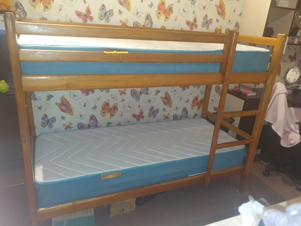 Продам двух ярусную кровать