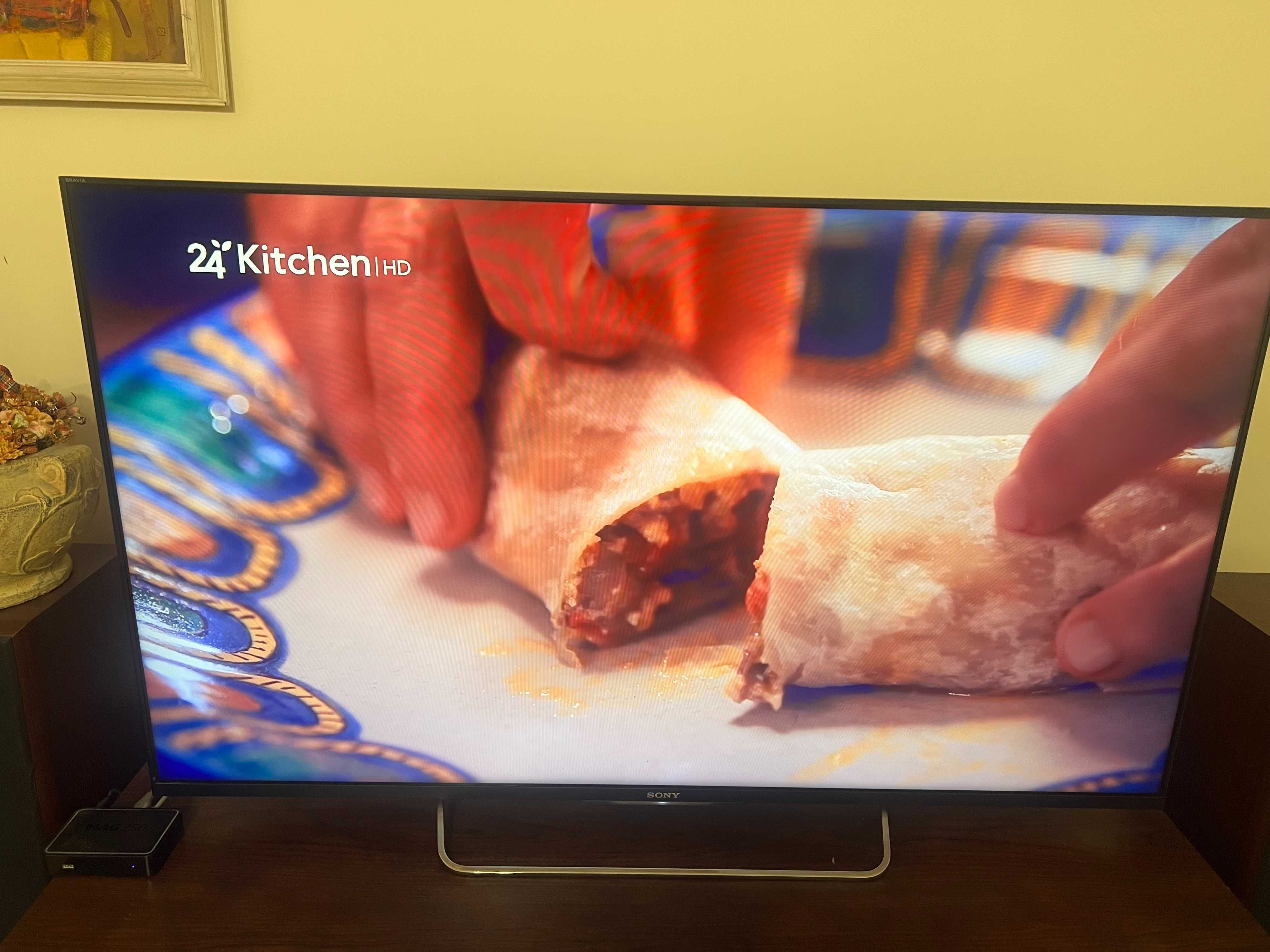 Смарт телевизор SONY KDL-55W805B 55 инча 138.8 см.