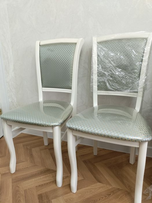 Стулья деревянные