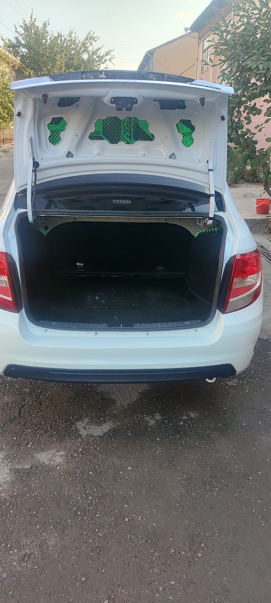 LADA GRANTA idiyal holata