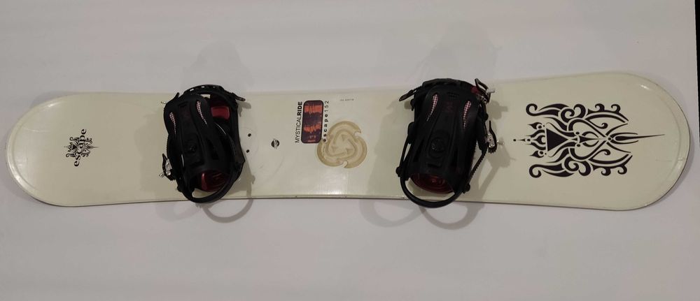 Сноуборд Escape MysticalRide 152 с автомати Salomon Antidot S/M