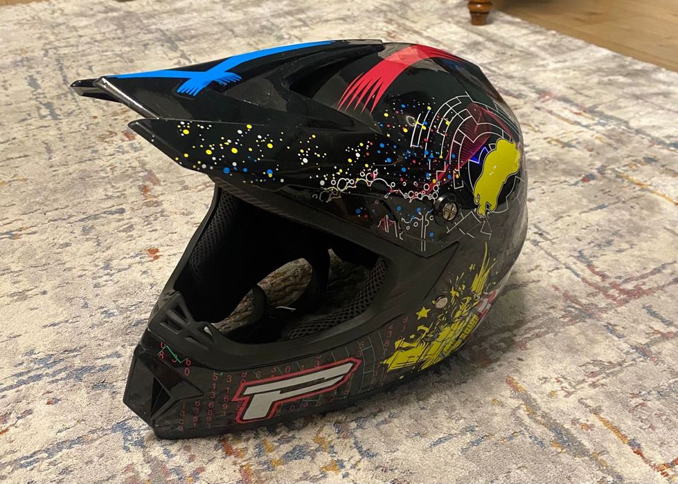 Эндуро шлем, Срочно продам!