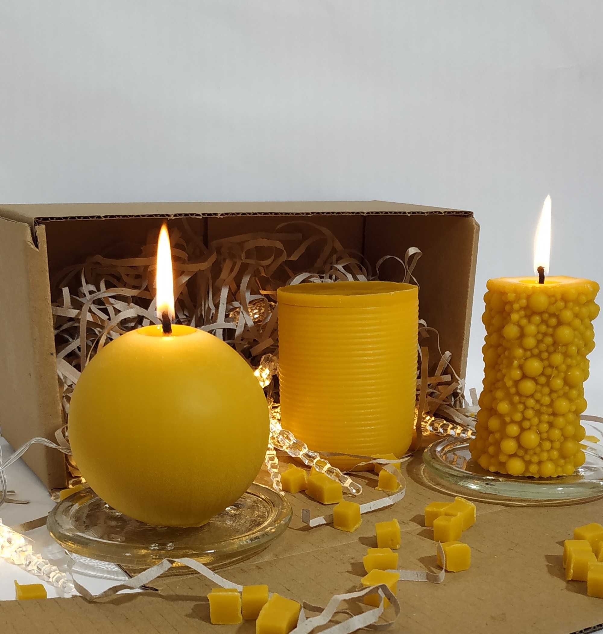 "Жълтата кутия"-Свещ балончета+Свещ сфера+Бурканче от пчелен восък