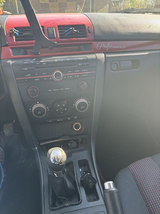 Mazda 3, 1,3 benzina, defectă( bloc motor spart)