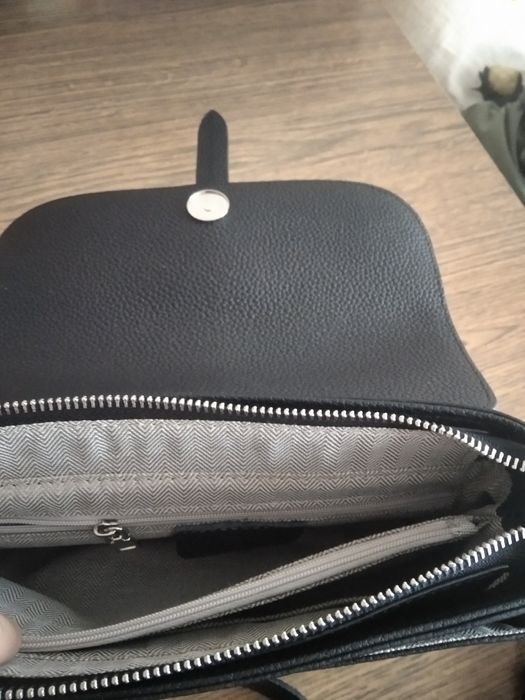 Продам натуральную кожаную сумку