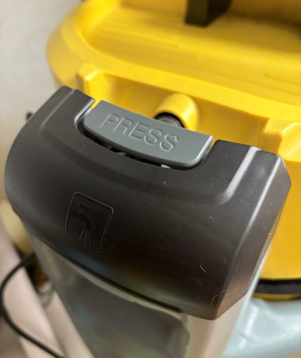 Aspirator cu spalare, tip spray-extractie, Karcher SE 4001, 1400 W