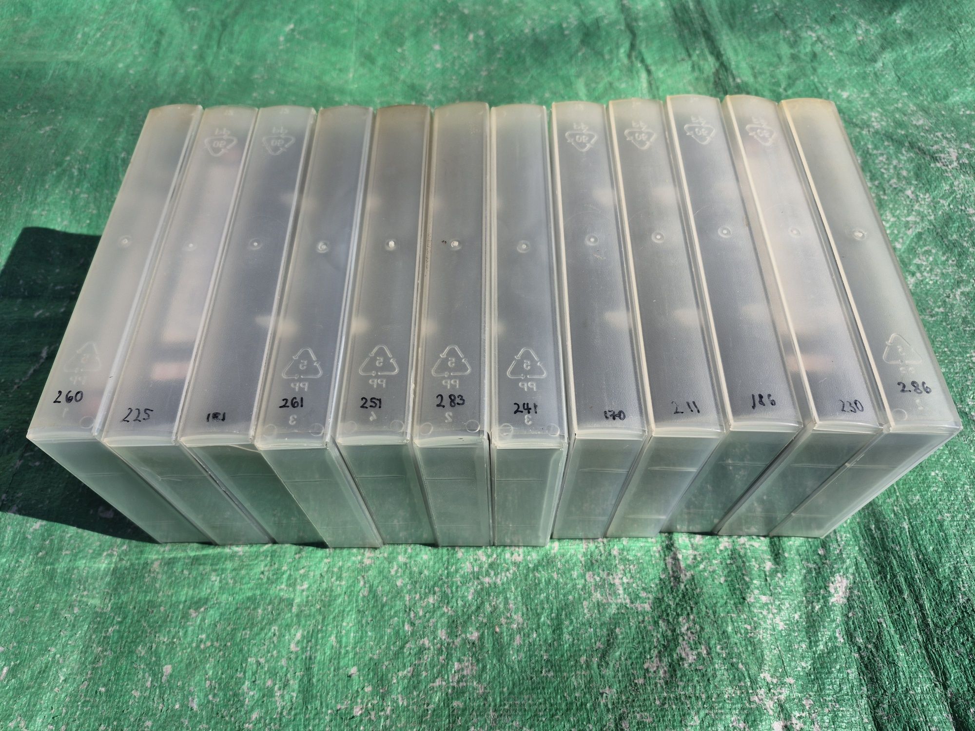 Vând 30 casete video VHS originale EMTEC de 120 minute colectie filme