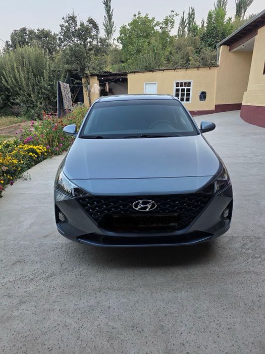 Hyunday Accent sotiladi