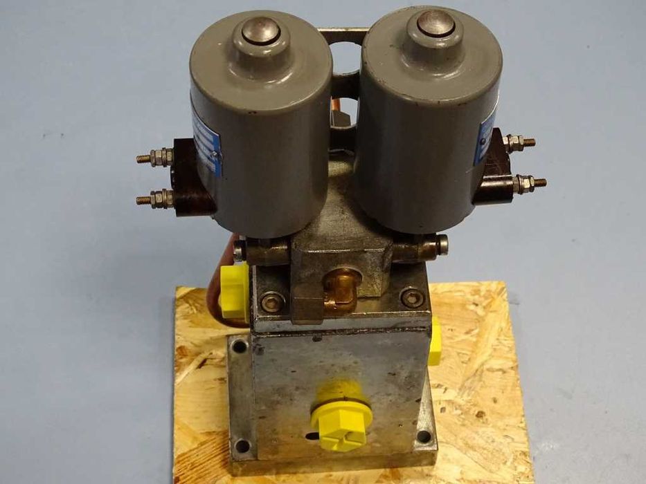 Пневматичен разпределител MEZ 6VZ за преса, гилотина, абкант