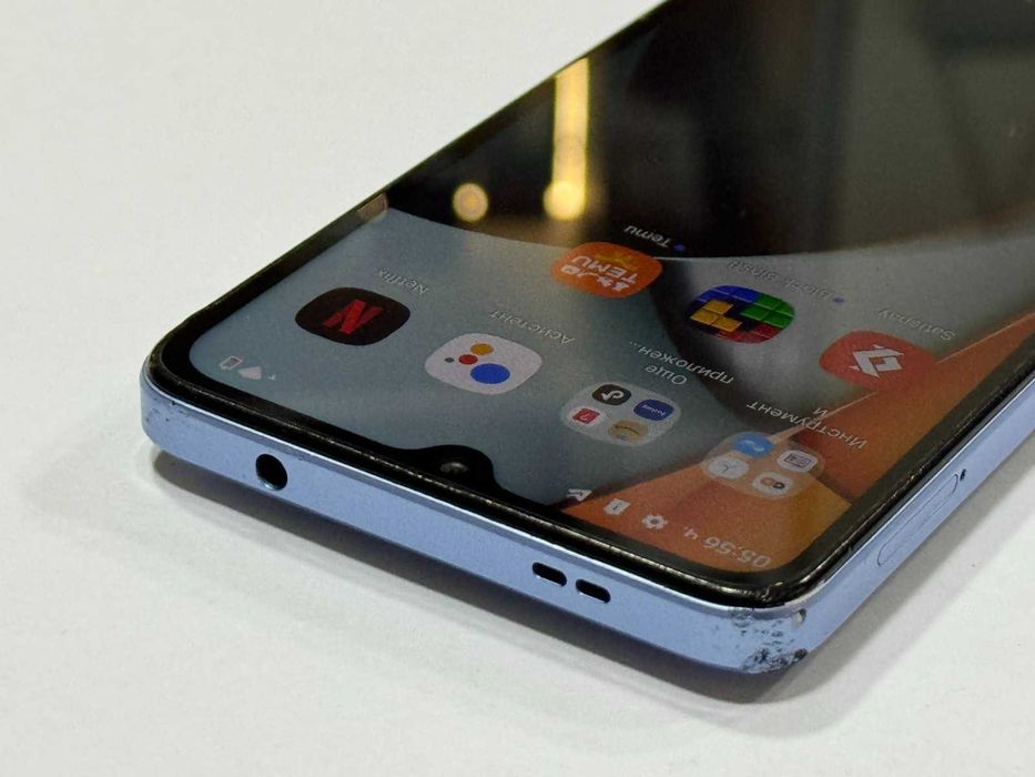 Xiaomi Redmi A3 64GB 3GB RAM Dual / пукнат дисплей и гръб