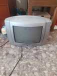 televizor mic de bucatarie in st de functionare, negociabil