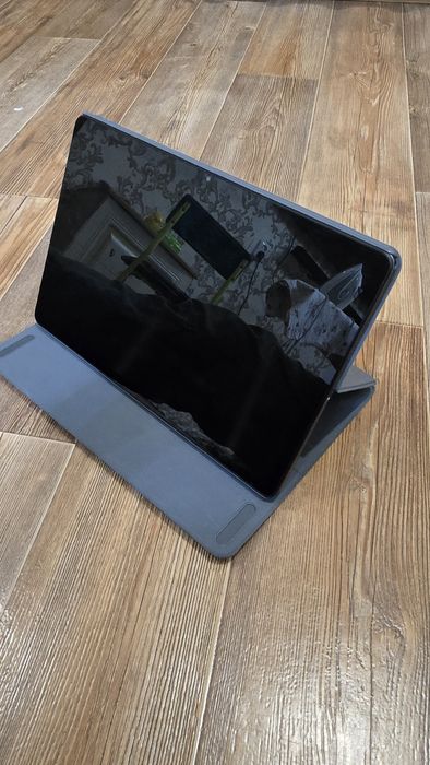 Планшет Lenova TabM11