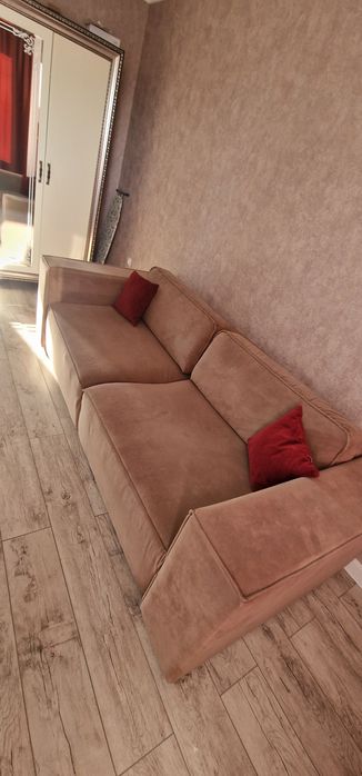 Продаётся Диван для дома