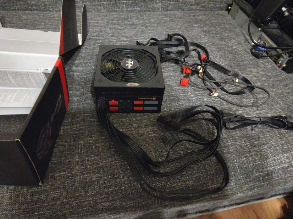 Захранване Thermaltake Smart SE 630W 80 PLUS Bronze  Semi-Modular