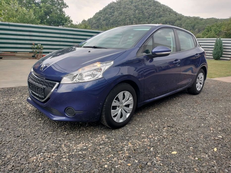 Peugeot 208 1.2i model 2014 Euro 5 Navigatie