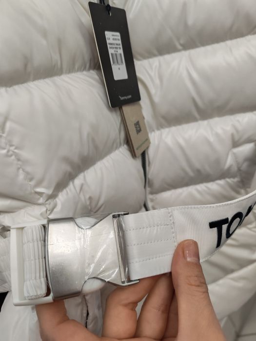 Ново дамско зимно яке  Tommy jeans