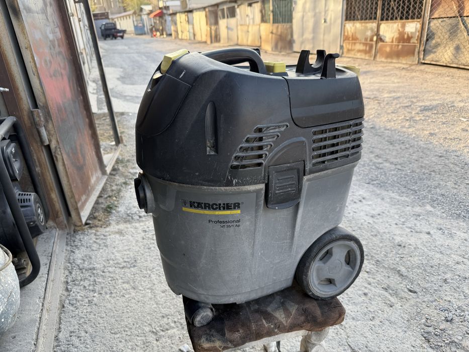 * KARCHER NT 35/1 AP профессиональный пылесос оригинал Италия б/у