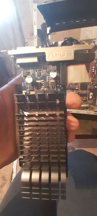 Продам видеокарту асус на 1гб