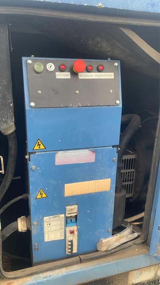 Generator trifazic 30 kva cu motor john deer in 4