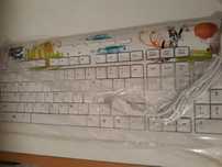 Tastatura alba cu desene animate