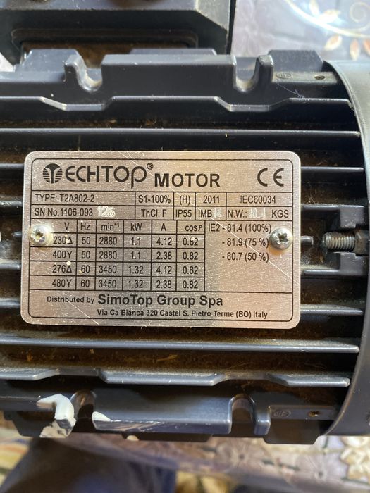 Motor electric cu reductor și cântar electronic