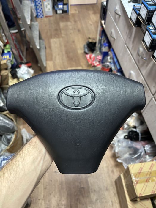 Крышка аирбака руля камри 20 араб