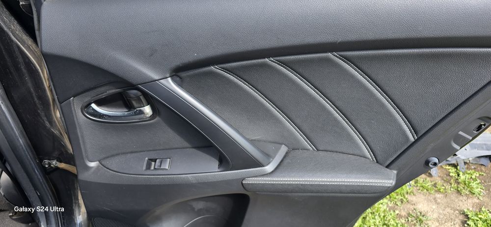 Interior piele toyota avensis t27