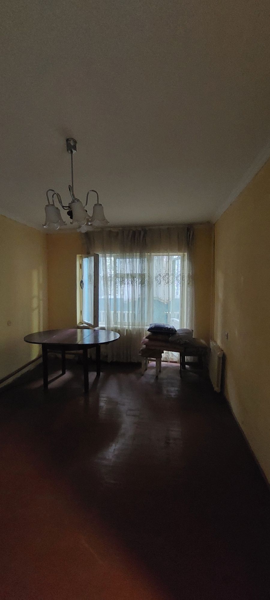 2 ком. квартира (2/1/2), 60 м². Сергели, Спутник 5. Дом кирпичный.