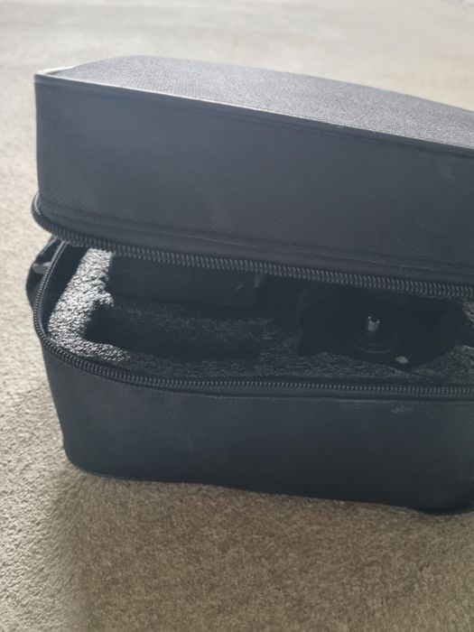 Laser de nivel cu 2 baterii