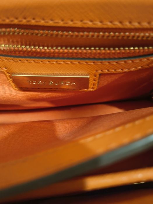 Продавам чанта  Tory Burch.