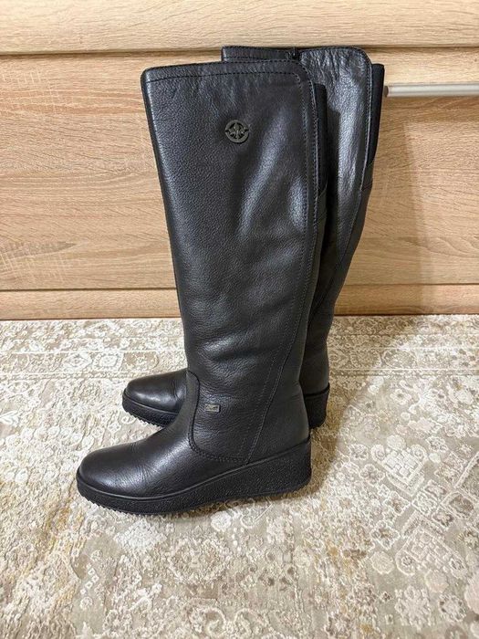 Черные сапоги Rieker 4655-00 Schwarz