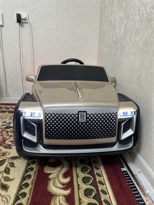 Продается детская машина Rolls-Royce