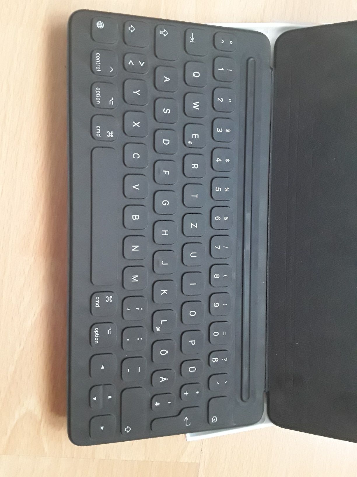 Husa cu tastatura Apple Ipad A1829