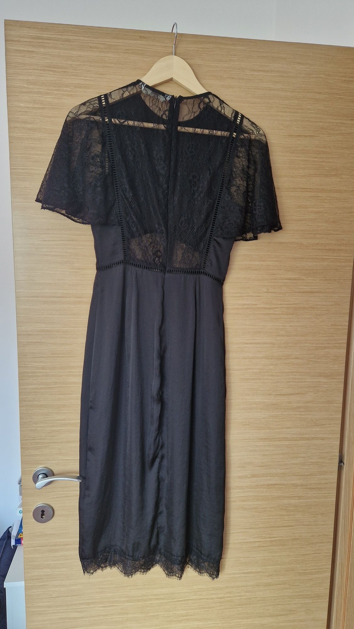 Rochie Zara neagra XS satin și dantela