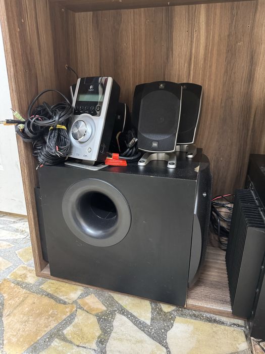 Logitech Z5500 , sistem 5.1