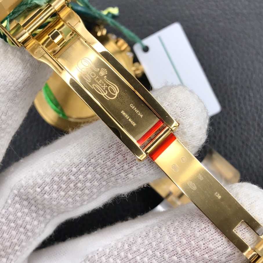 Rolex Daytona Rainbow Gold – Moissanite Edition