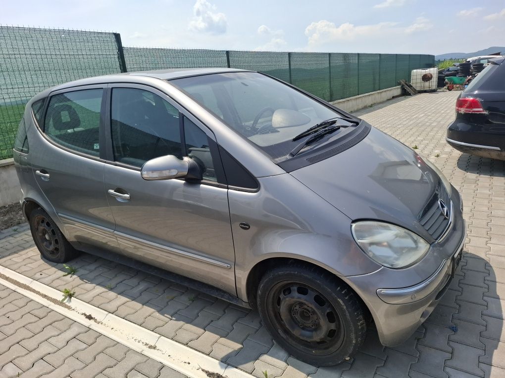 Dezmembrez Mercedes-Benz A160