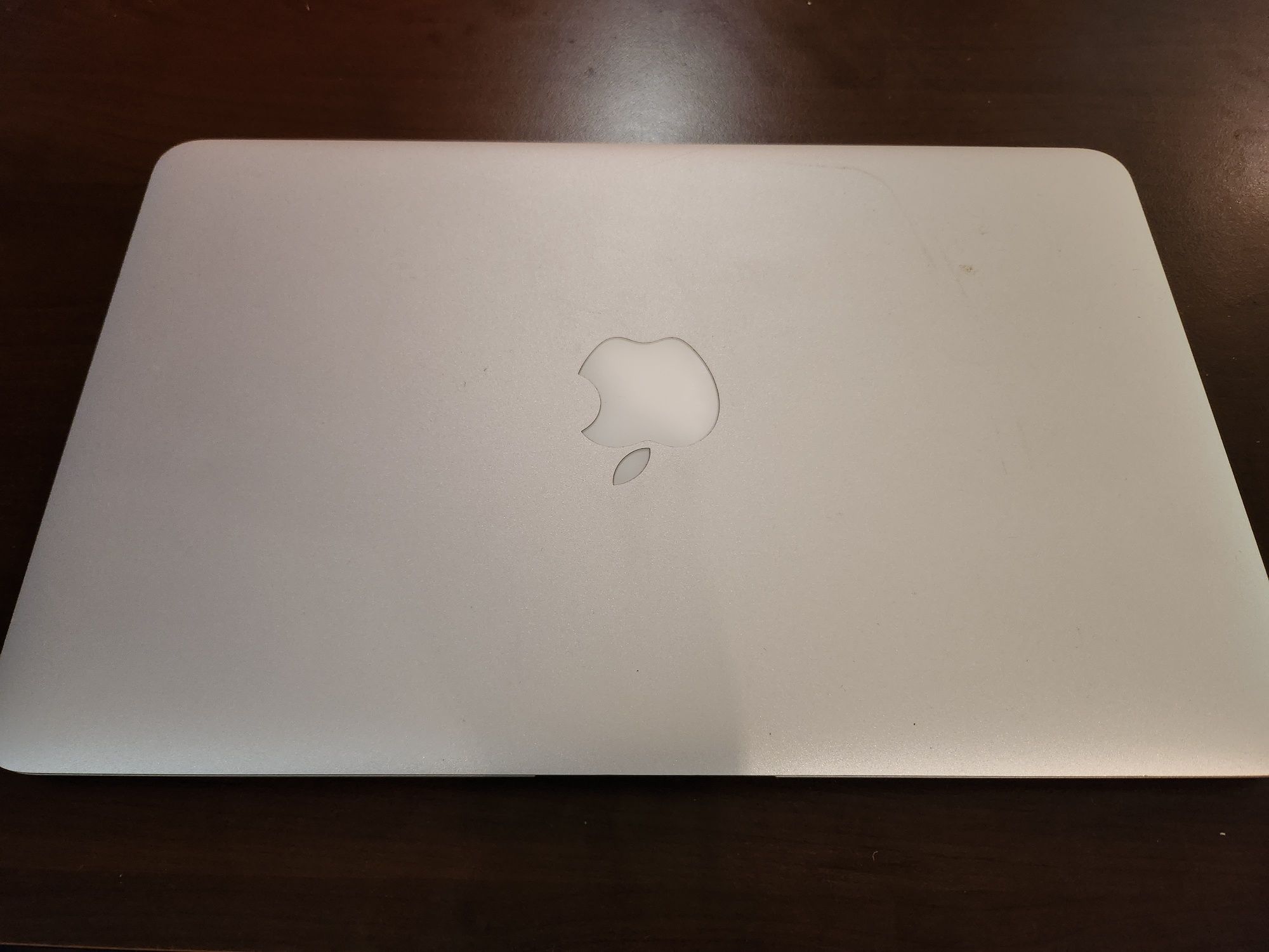 Apple MacBook Air 11-inch