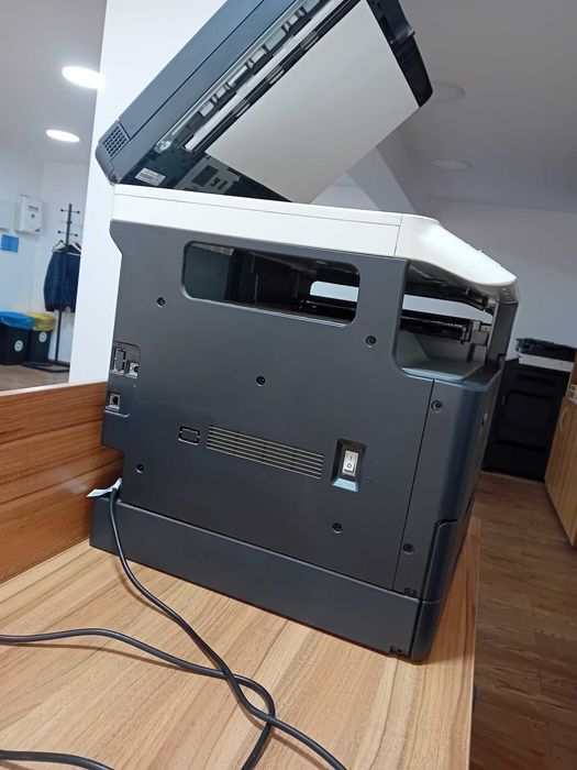 De vanzare imprimanta multifunctionala Konica Minolta bizhub 226