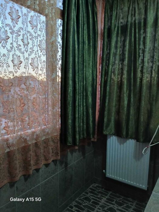 Apartament 3 camere, 2 bai, izolat, etaj 1 - Motru, Gorj